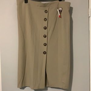 Women’s XL button down skirt